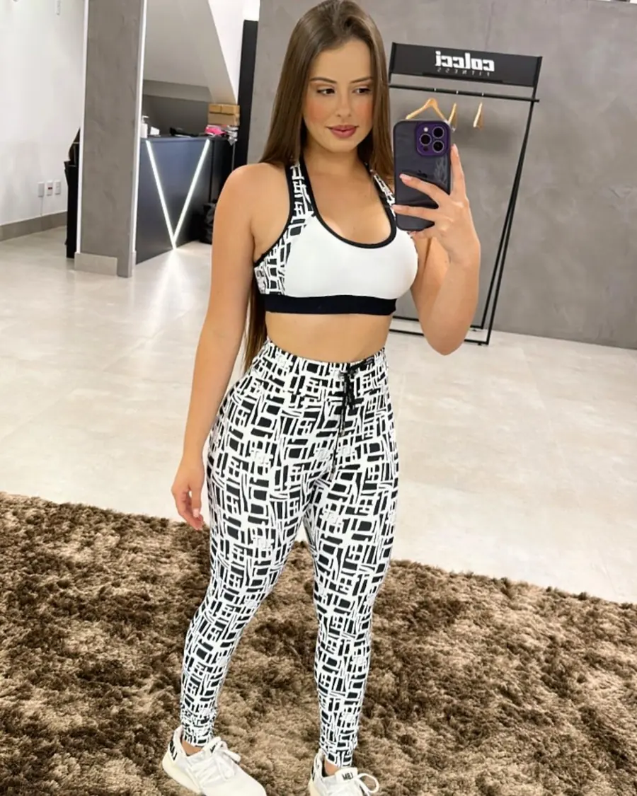 Conjunto fitness na cor Estampado